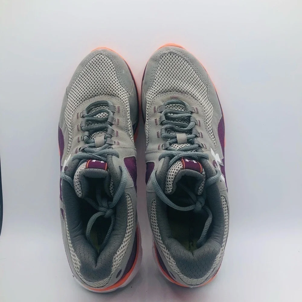 Under armor running shoes gray‎ and Orange 9.5